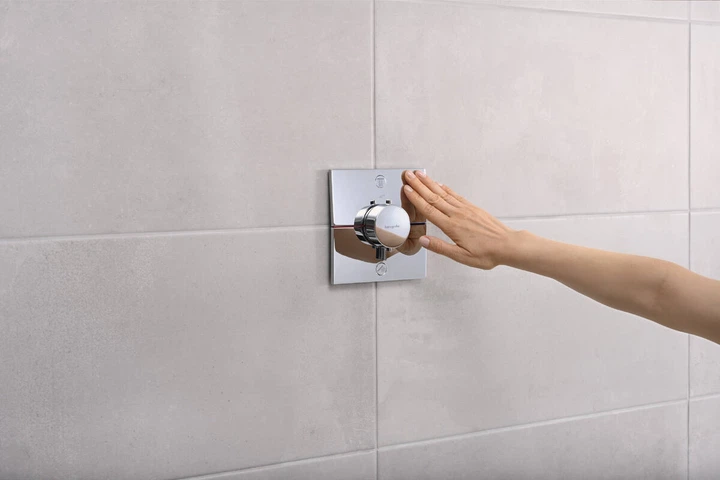 Термостат на 2 споживачі Hansgrohe ShowerSelect Comfort E (колір - хром) 15572000 - Фото 14 Термостат на 2 споживачі Hansgrohe ShowerSelect Comfort E (колір - хром) 15572000 - зображення 14