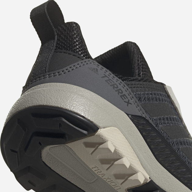Підліткові трекінгові кросівки для хлопчика Adidas Terrex Trailmaker RAIN.RDY K FW9327 38 (5UK) Чорні (4062062752484) - зображення 18