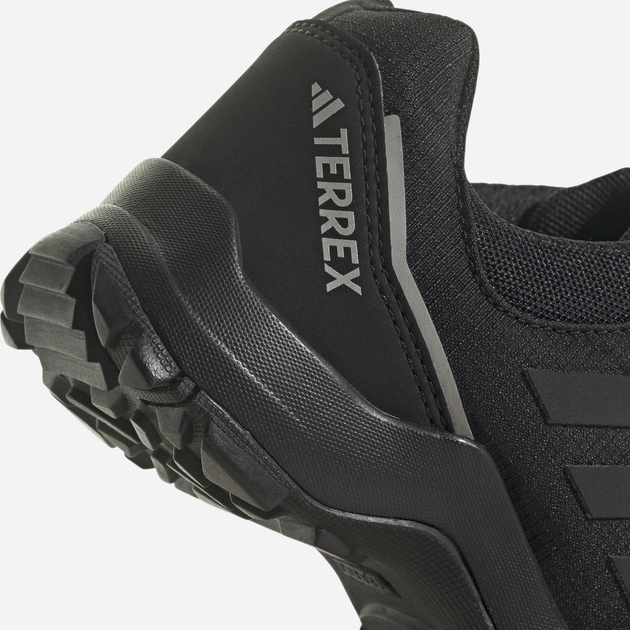 Підліткові трекінгові кросівки для хлопчика Adidas Terrex Hyperhiker L HQ5823 36.5 (4UK) Чорні (4066749372200) - зображення 17