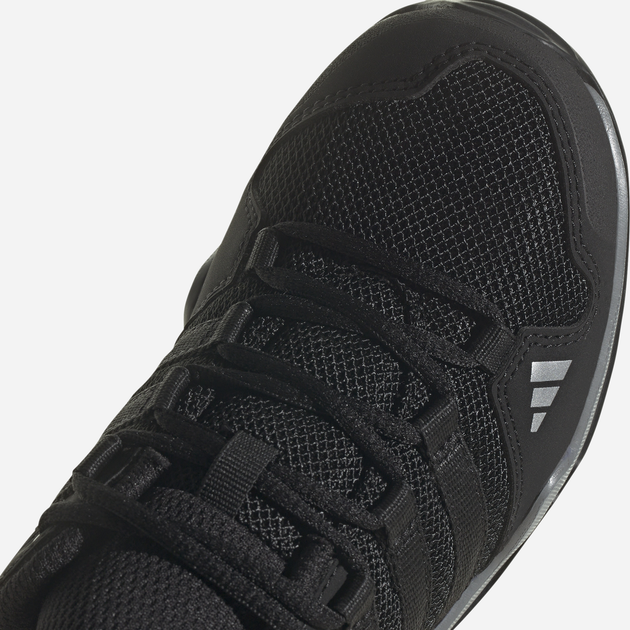 Підліткові трекінгові кросівки для хлопчика Adidas Terrex AX2R K IF7514 36.5 (4UK) Чорні з сірим (4066745284217) - зображення 16