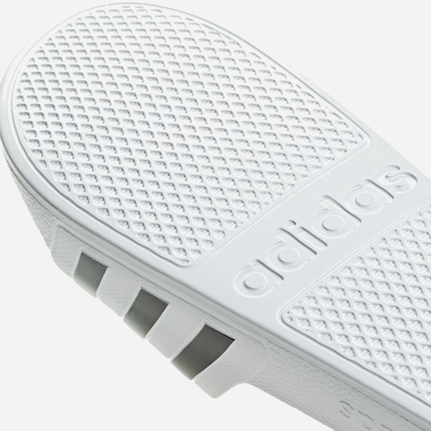 Чоловічі шльопанці для пляжу Adidas Adilette Aqua F35539 46 Білі з чорним (4060509397342) - зображення 16