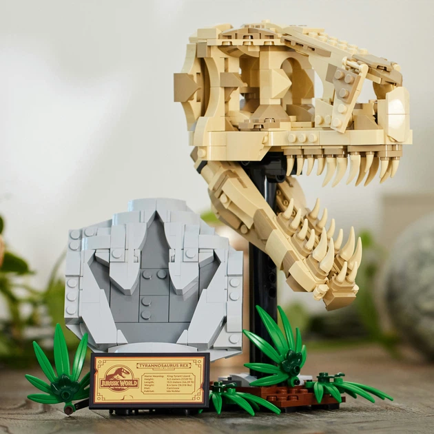 Zestaw klocków LEGO Jurassic World Szkielety dinozaurów — czaszka tyranozaura 577 elementów (76964) - obraz 5