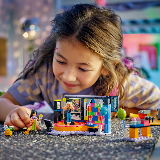 Конструктор LEGO Friends Караоке-вечірка 196 деталей (42610) - зображення 3