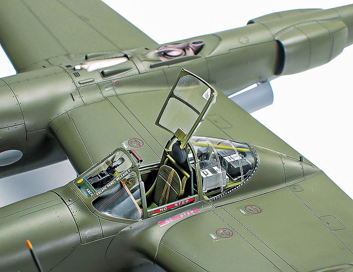 Model do składania Tamiya Lockheed P-38 F/G Lightning skala 1:48 (4950344611201) - obraz 6