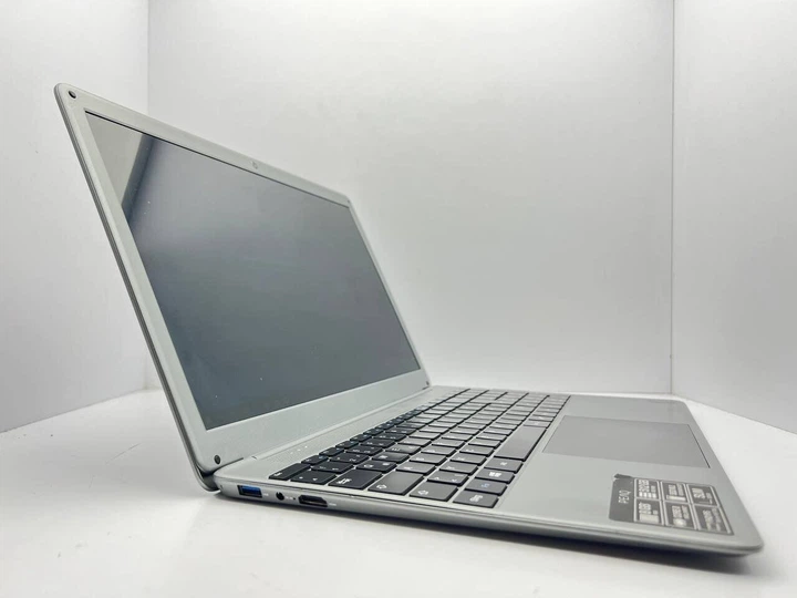 Ноутбук Б-клас PEAQ Notebook Classic C150 / 15.6" (1920x1080) TN / Intel Core i3-5005U (2 (4) ядра по 2.0 GHz) / 8 GB DDR3 / 128 GB SSD / Intel HD Graphics 5500 / WebCam б/в - Фото 3 Ноутбук Б-клас PEAQ Notebook Classic C150 / 15.6" (1920x1080) TN / Intel Core i3-5005U (2 (4) ядра по 2.0 GHz) / 8 GB DDR3 / 128 GB SSD / Intel HD Graphics 5500 / WebCam б/в - зображення 3
