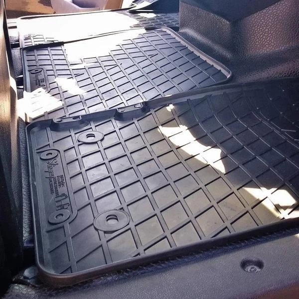 Автомобильные коврики в салон на Opel Movano 2 3шт 11- черные Stingray Опель Мовано АМ00135131 - изображение 3