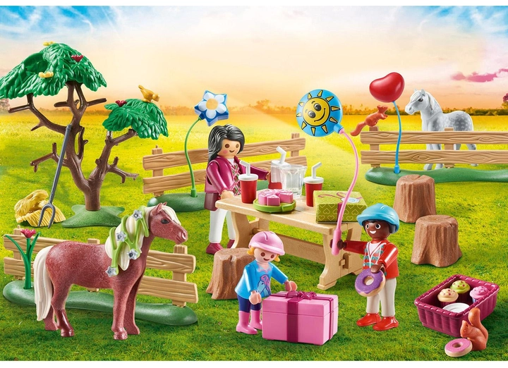 Ігровий набір фігурок Playmobil Country День народження у стайні поні (4008789709974) - зображення 2