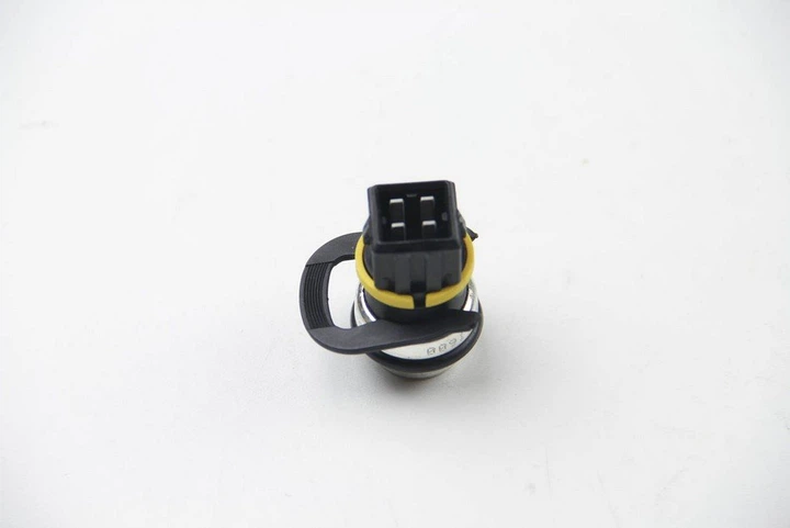 Датчик температури рідини, що охолоджує HELLA 6PT009107421 Volkswagen Golf, Transporter, Polo, Passat, Caddy, Sharan, Vento; Seat Ibiza, Cordoba, Toledo; Skoda Felicia, Fabia; Ford Galaxy 1331294, 1669948, 357919501A - Фото 4 Датчик температури рідини, що охолоджує HELLA 6PT009107421 Volkswagen Golf, Transporter, Polo, Passat, Caddy, Sharan, Vento; Seat Ibiza, Cordoba, Toledo; Skoda Felicia, Fabia; Ford Galaxy 1331294, 1669948, 357919501A - зображення 4