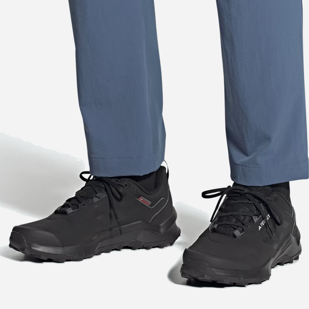 Чоловічі кросівки для треккінгу Adidas Terrex AX4 Beta Cold Rdy IF7431 42 (UK 8) Чорні (4066746444290) - зображення 2