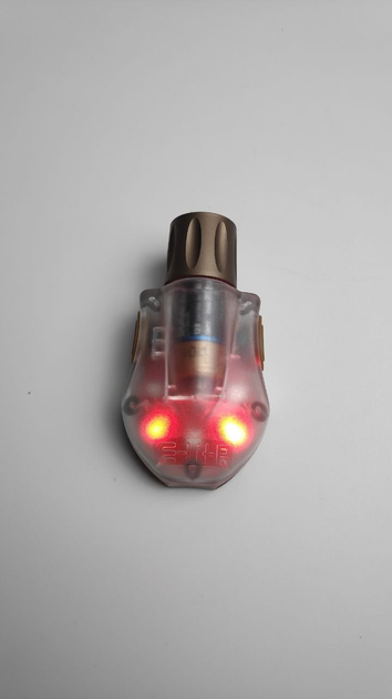 Маячок на шолом, Cтробоскопічний маркер WADSN Manta Strobe, Колір: Червоний - зображення 2