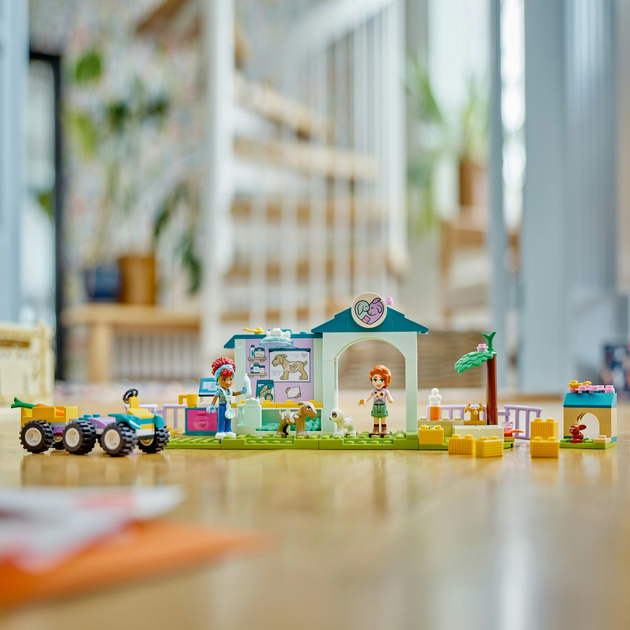Zestaw klocków LEGO Friends Lecznica dla zwierząt gospodarskich 161 element (42632) - obraz 5