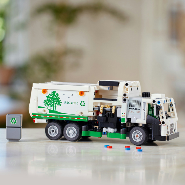 Конструктор LEGO Technic Сміттєвоз Mack LR Electric 503 деталей (42167) - зображення 5