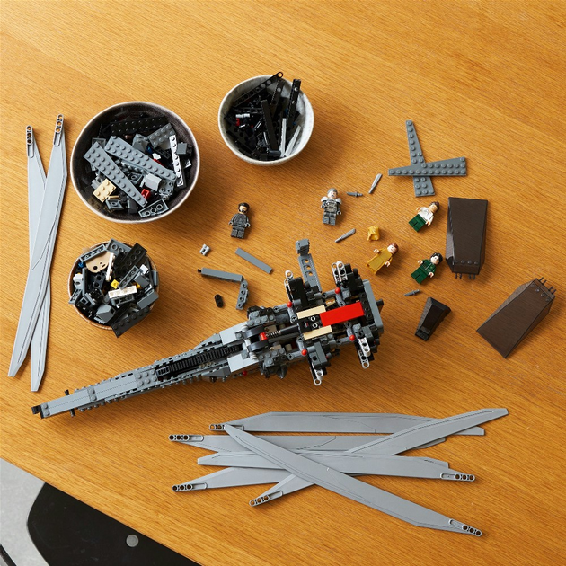 Zestaw klocków LEGO Icons Diuna — Atreides Royal Ornithopter 1369 elementów (10327) - obraz 4