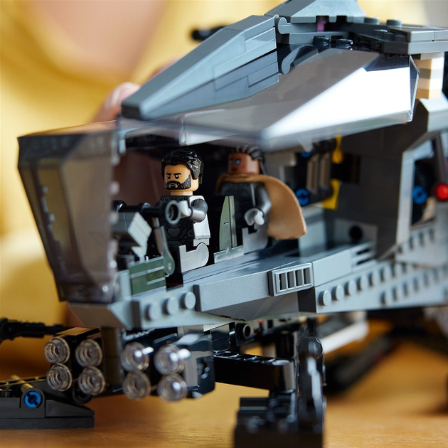 Zestaw klocków LEGO Icons Diuna — Atreides Royal Ornithopter 1369 elementów (10327) - obraz 8