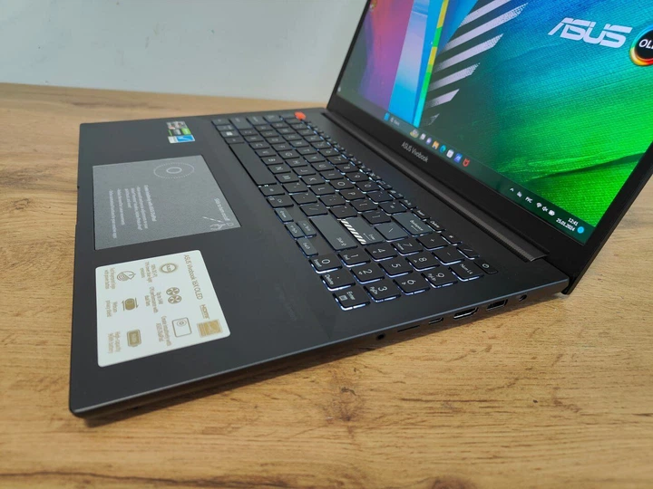 Игровой ноутбук Asus Vivobook Pro 16x OLED (M7600Q) / 16