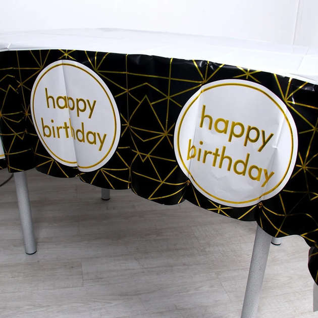 Скатертина Святкова Фольгована З Написом Happy Birthday Золоті Смужки 137x183см | Чорний - зображення 4