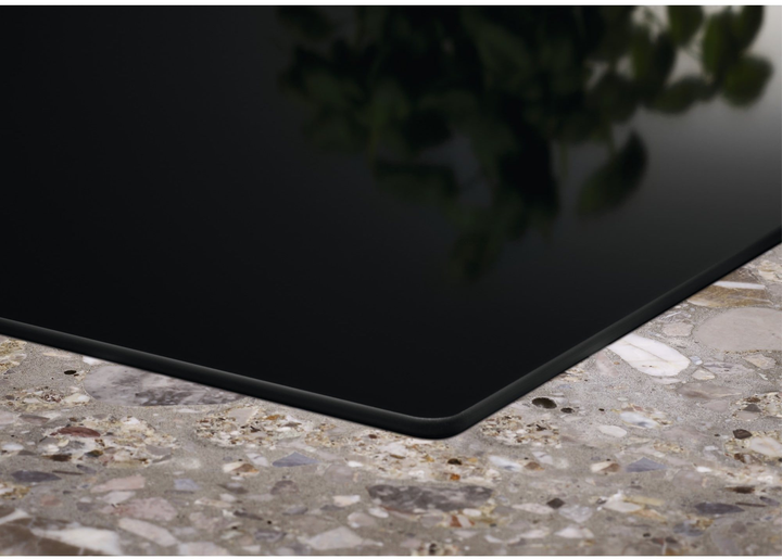 Варильна поверхня електрична Electrolux LHR3233CK - зображення 5