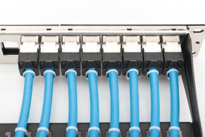 Kabel LAN DIGITUS UTP Cat.6A solid CU simplex 500 m Niebieski (DK-1614-A-VH-5) - obraz 5