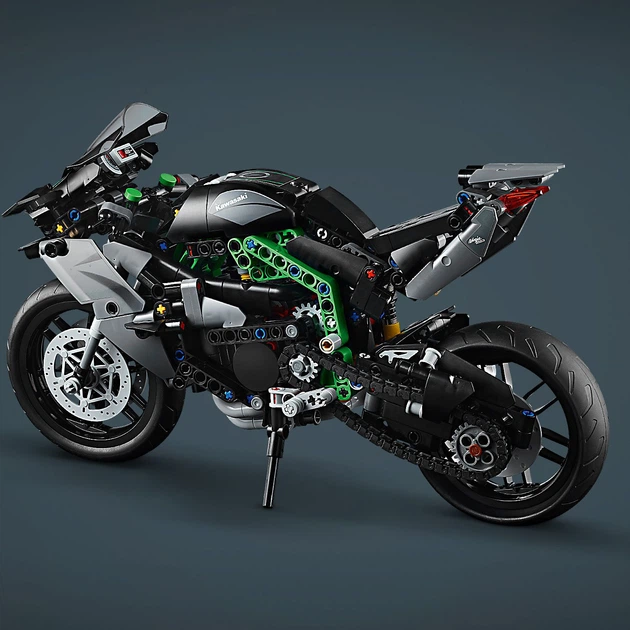 Конструктор LEGO Technic Мотоцикл Kawasaki Ninja H2R 643