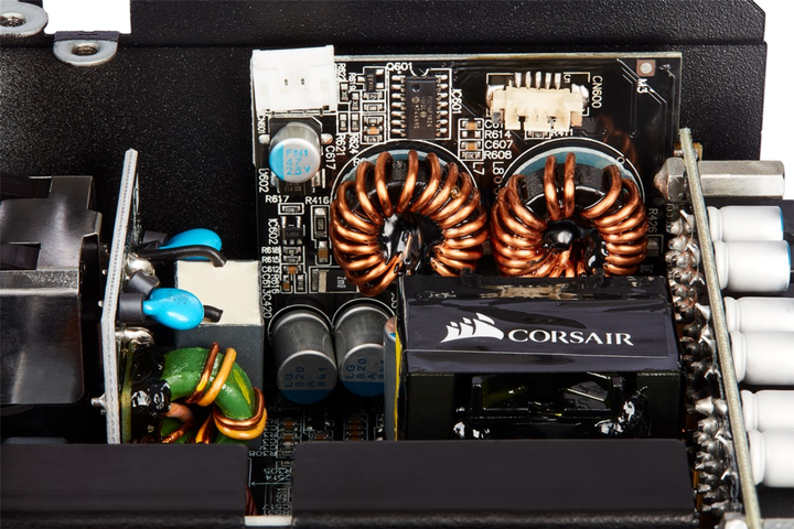 Zasilacz Corsair SF750 Platinum 750W (CP-9020186-EU) - obraz 9