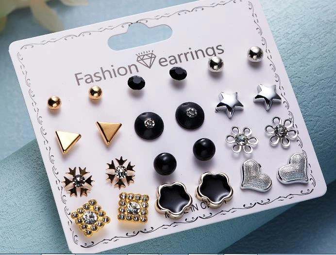 Бижутерные серьги 2057 набор 12 пар золотые гвоздики Fashion earrings gold - Фото 1 Бижутерные серьги 2057 набор 12 пар золотые гвоздики Fashion earrings gold - изображение 1