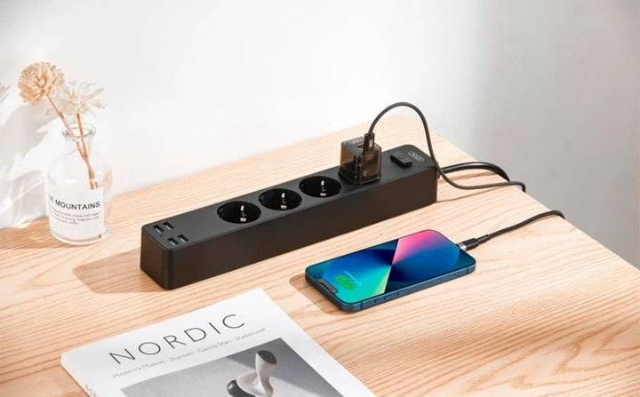 Мережевий розгалужувач XO WL10 (AC 4xSocket 10A + 4xUSB 2.4A) 1.8m Black (34922) - Фото 4 Мережевий розгалужувач XO WL10 (AC 4xSocket 10A + 4xUSB 2.4A) 1.8m Black (34922) - зображення 4