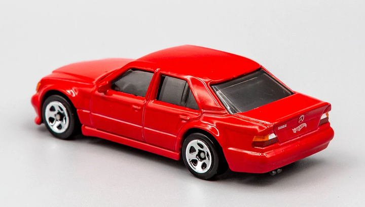 Машинка Базовая Hot Wheels Mercedes-Benz 500 E Factory Fresh 1:64 HCT95 Red - Фото 4 Машинка Базовая Hot Wheels Mercedes-Benz 500 E Factory Fresh 1:64 HCT95 Red - изображение 4