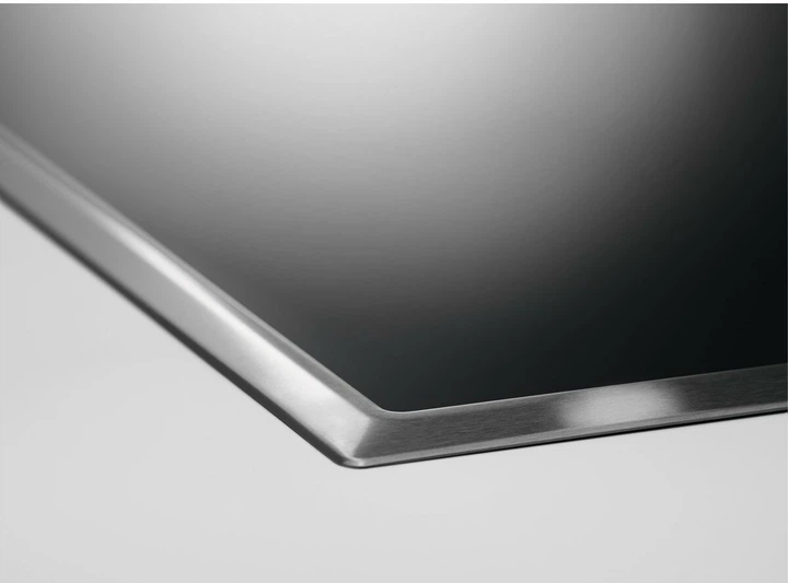Варильна поверхня електрична Electrolux Radiant 300 EHF16240XK (949596113) - зображення 6