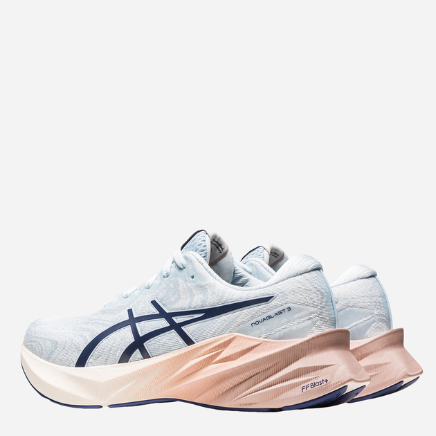 Жіночі кросівки для бігу ASICS Novablast 3 1012B492-400 36 (5.5US) 22.7 см Світло-синій/Кремовий (4550456092228) - зображення 3