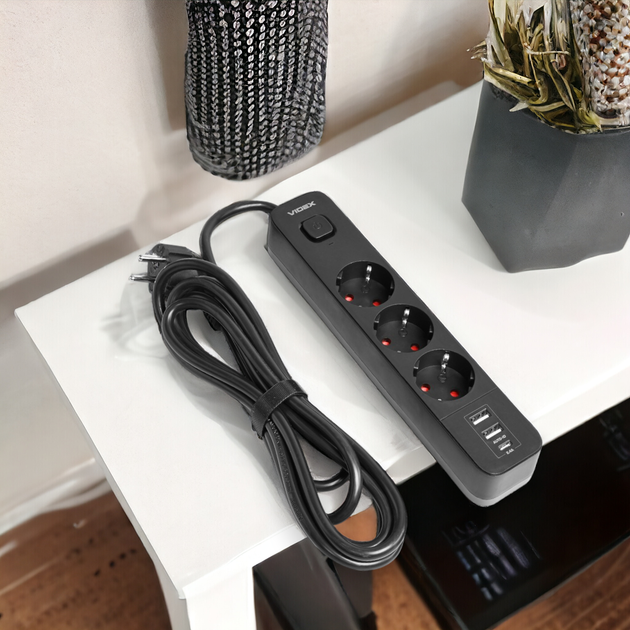 Мережевий подовжувач 3 м 3 гнізда з 2USB + USB-C заземленням і кнопкою VIDEX VF-PD33G2U1C-B - Фото 9 Мережевий подовжувач 3 м 3 гнізда з 2USB + USB-C заземленням і кнопкою VIDEX VF-PD33G2U1C-B - зображення 9