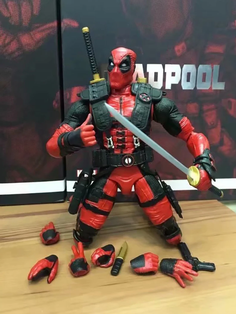 Фигурка Дэдпул коллекционная с набором оружия (30 см) Marvel - изображение 7