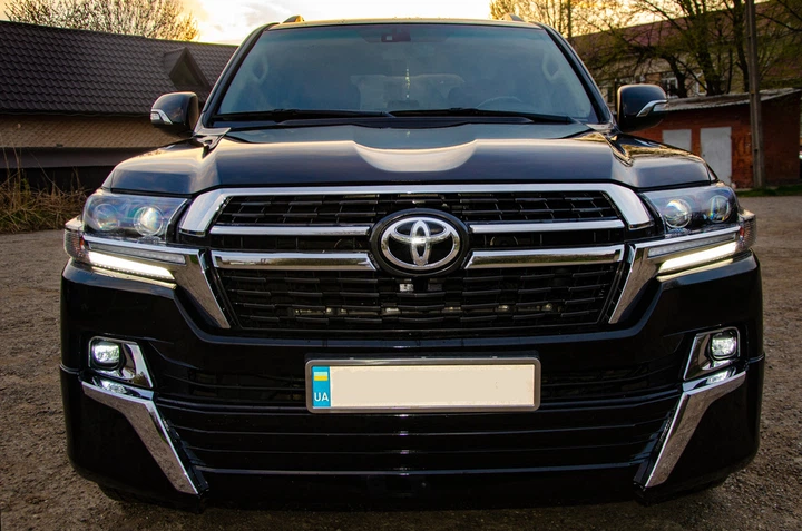 Комплект обвісів 2016-2026 (Executive 2021) Білий колір для Toyota Land Cruiser 200 рр - зображення 14