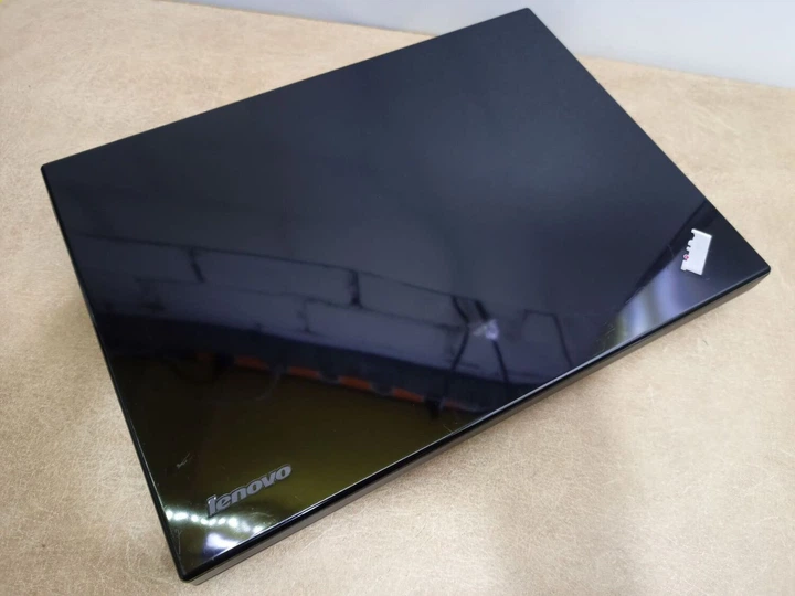 Ноутбук Lenovo ThinkPad SL500 / 15.4" (1280x800) TN / Intel Celeron T3100 (2 ядра по 1.9 GHz) / 4 GB DDR2 / 120 GB SSD / Intel GMA Graphics X4500 / DVD-ROM б/у - изображение 6