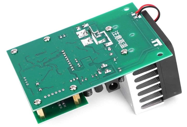 Регульоване електронне навантаження, опір 9-28VDC 10A 110W - зображення 2