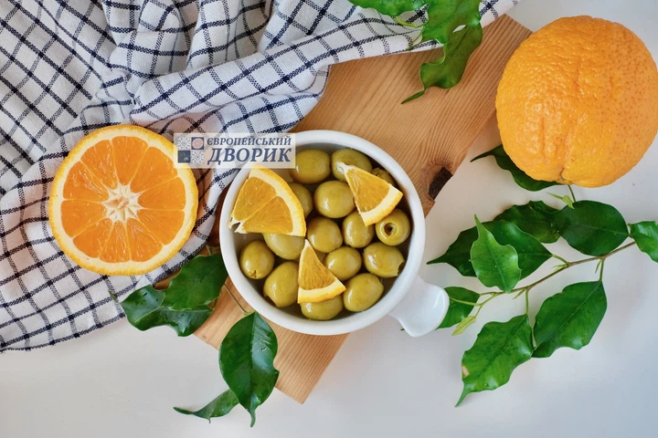 Оливки зелені іспанські Мансанілья Bernal Aceitunas rellenas de naranja фаршировані апельсиновою пастою 436 г - Фото 6 Оливки зелені іспанські Мансанілья Bernal Aceitunas rellenas de naranja фаршировані апельсиновою пастою 436 г - зображення 6