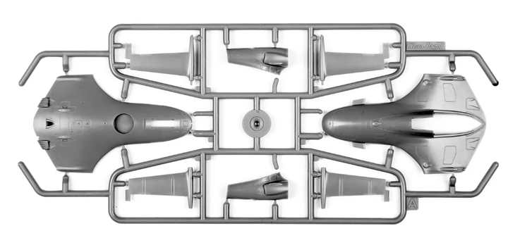Збірна модель 1/48 БПЛА Байрактор Bayraktar TB.2 UAV unmanned aerial vehicle Clear Prop! CP4809 - зображення 3