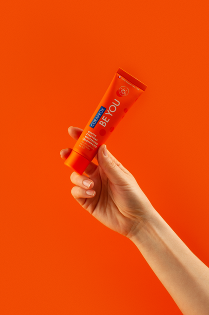 Зубна паста Curaprox Be You Regenerative Whitening Toothpaste Peach and Apricot Flavour 60 мл (7612412429503) - зображення 3