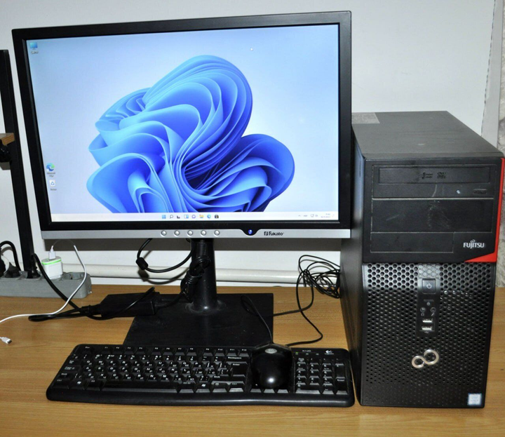 Комплект ПК: Fujitsu Esprimo P556 E85+ Tower / Intel Core i3-6100 (2 (4 ...