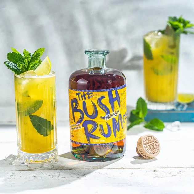 Напиток на основе рома The Bush Rum Co. mango 0.7 л 37.5