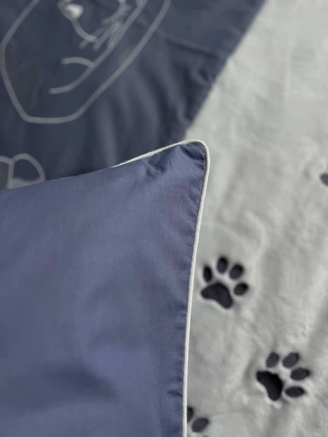 Комплект постельного белья Mensal Paws с вышивкой с искусственным мехом полуторный 150х215 серый с голубым оттенком - изображение 6