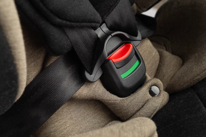 Автокрісло Caretero Turox I-Size Isofix від 40 до 150 см хакі TERO-1983 (5908310396880) - зображення 12