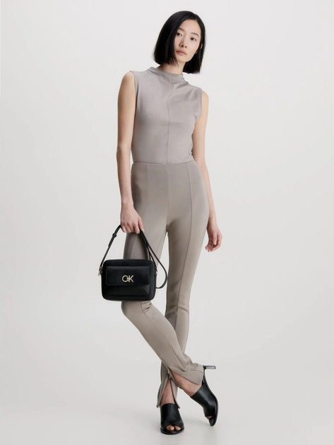 Сумка крос-боді через плече жіноча маленька зі штучної шкіри Calvin Klein Jeans CKRK60K610762BAX Чорна (8720108127035) - зображення 2