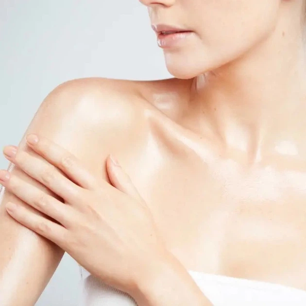 Olejek do ciała Elemis Japanese Camellia Body Oil Blend regenerujący 100 ml (641628407637) - obraz 3