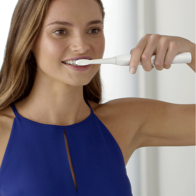 Електрична зубна щітка Oral-B Pulsonic Slim Clean 2000 - зображення 4