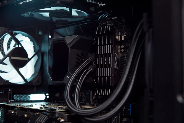 Оперативна пам'ять Kingston Fury DDR4-3600 32768MB PC4-28800 Renegade (KF436C18RB2/32) - зображення 8