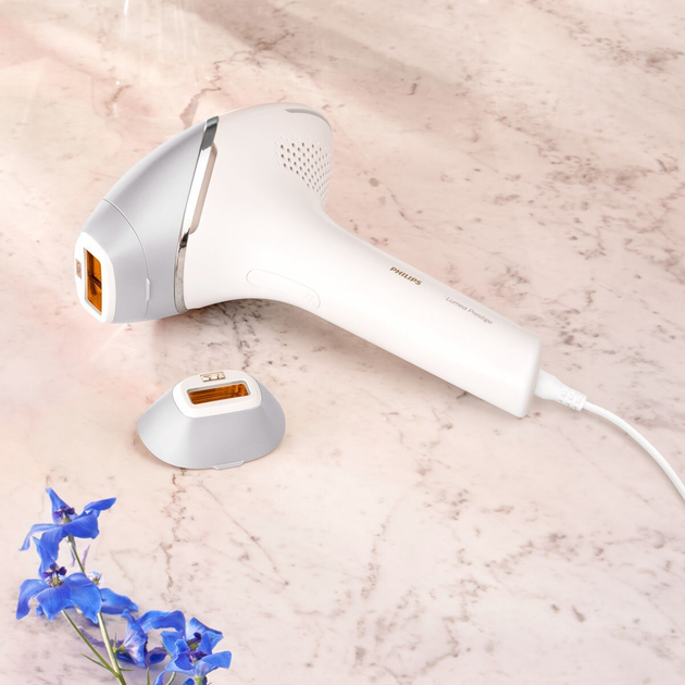 Depilator IPL Philips Series 8000 Lumea BRI940/00 - obraz 3