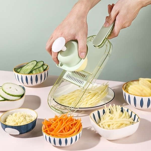 Овощерезка слайсер&nbsp;ZHM1009 Multifunctional Vegetable Cutter с контейнером 4 в 1 (ZHM1009) - изображение 4