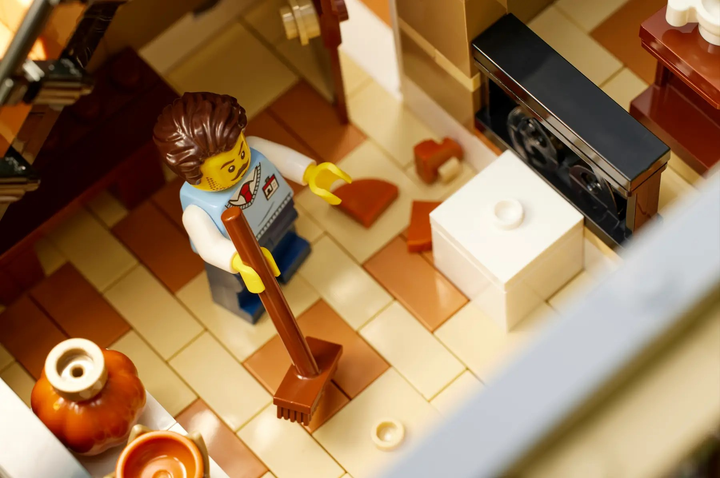Конструктор LEGO Icons Музей Природничої Історії 4014 деталей (10326) - зображення 9