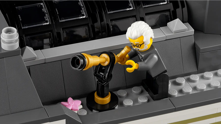 Конструктор LEGO Icons Музей Природничої Історії 4014 деталей (10326) - зображення 11