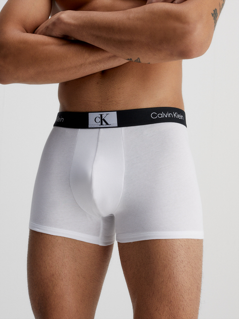 Zestaw majtek bokserek męskich bawełnianych Calvin Klein Underwear 000NB3528A-6H3 S 3 szt. Szary/Czarny/Biały (8720107557680) - obraz 2